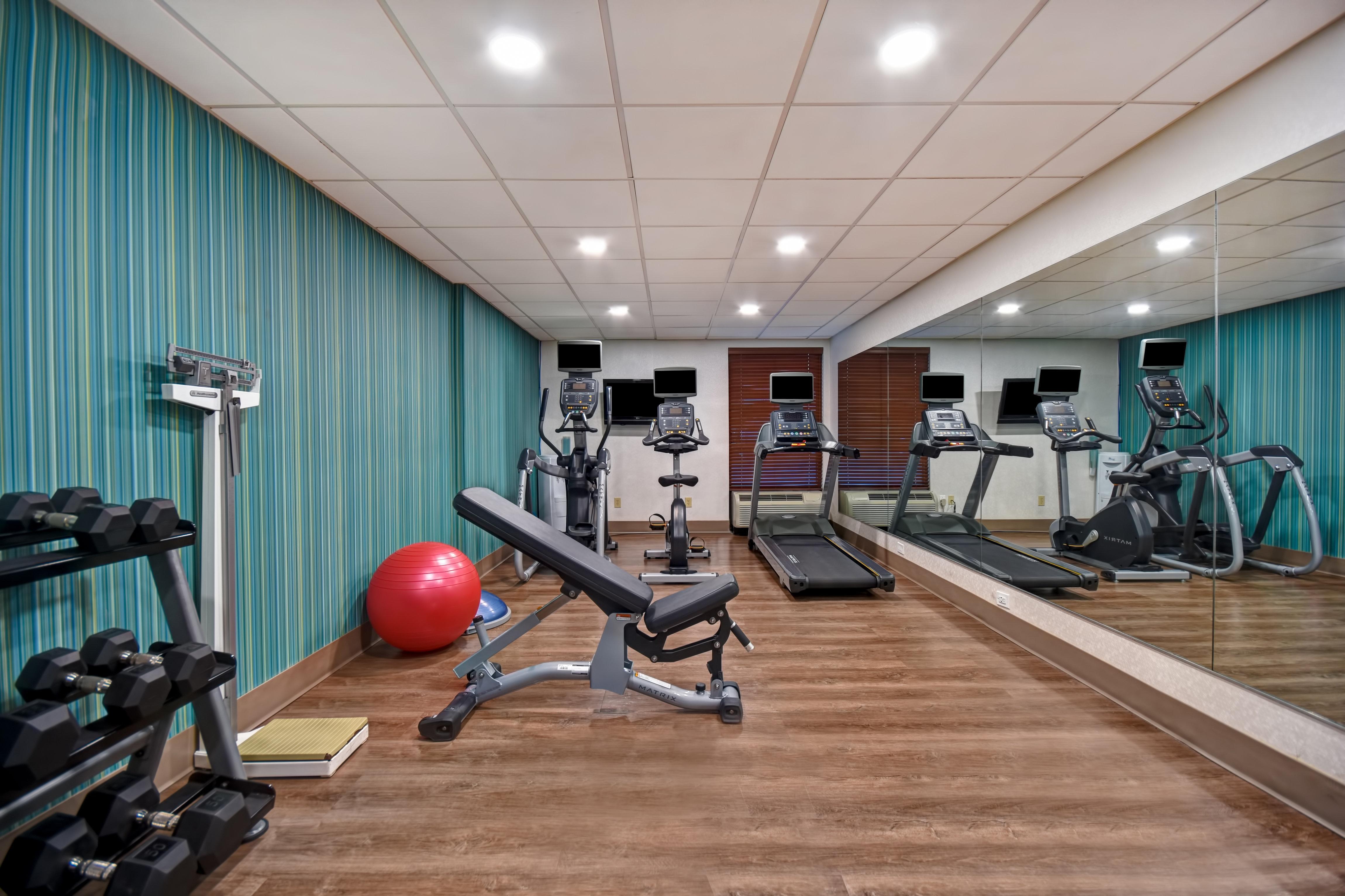 Holiday Inn Express & Suites Allentown-Dorney Park Area By Ihg Exterior foto