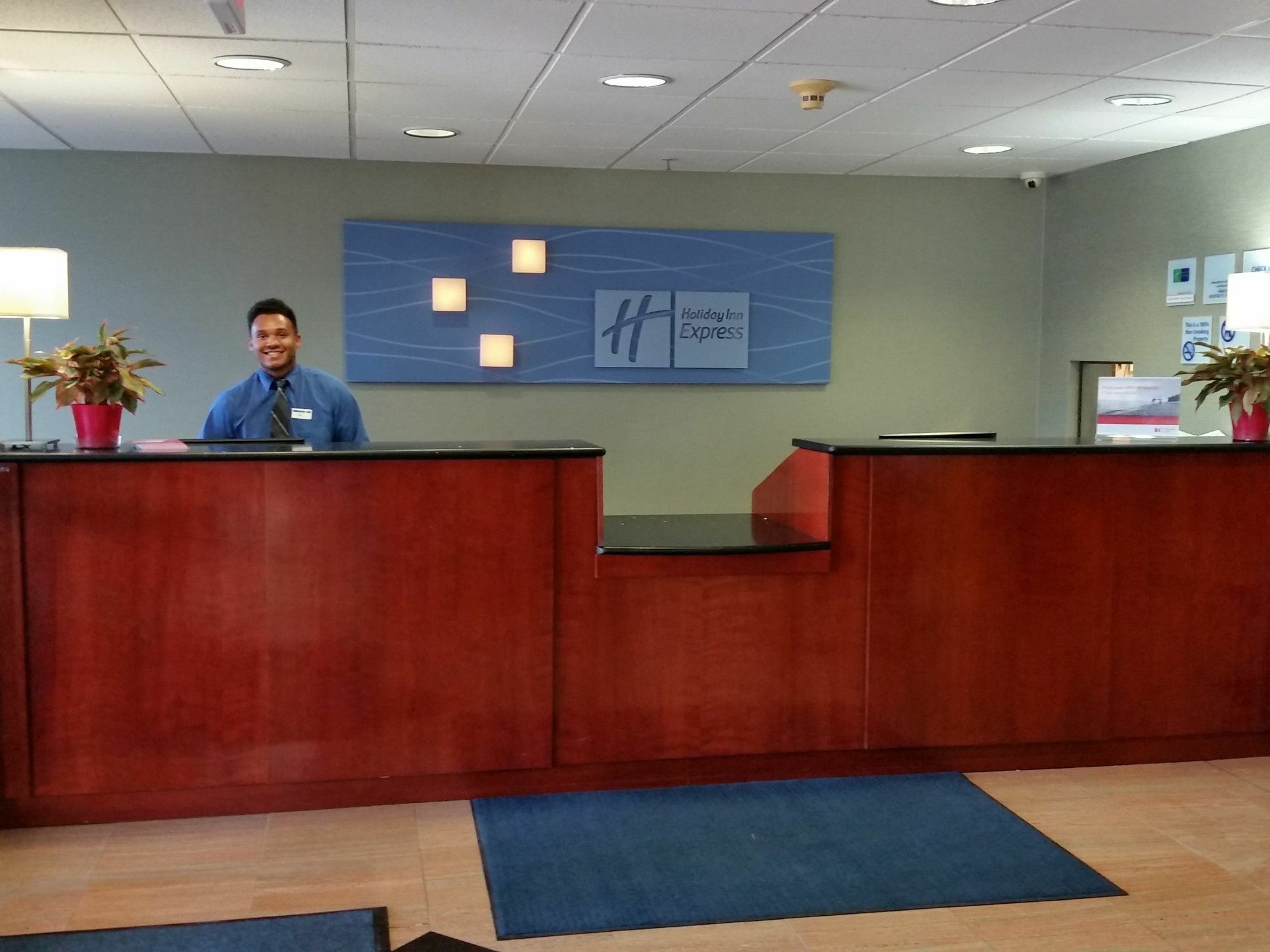 Holiday Inn Express & Suites Allentown-Dorney Park Area By Ihg Exterior foto